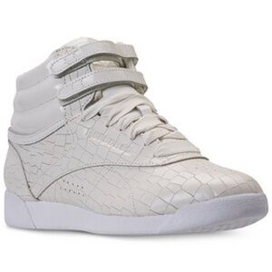 BRAND NEW women reebok freestyle leather high top casual crackle shoes size US 7